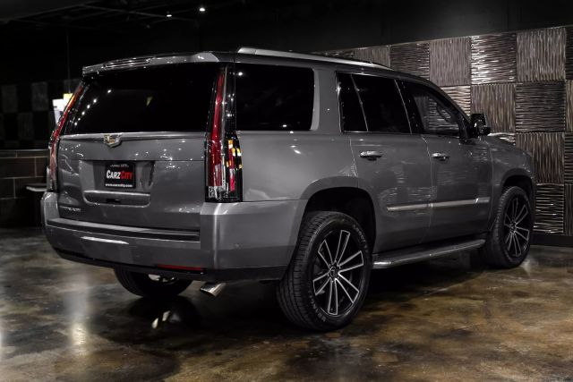2018 Cadillac Escalade Luxury Sport Utility 4d - Image 8