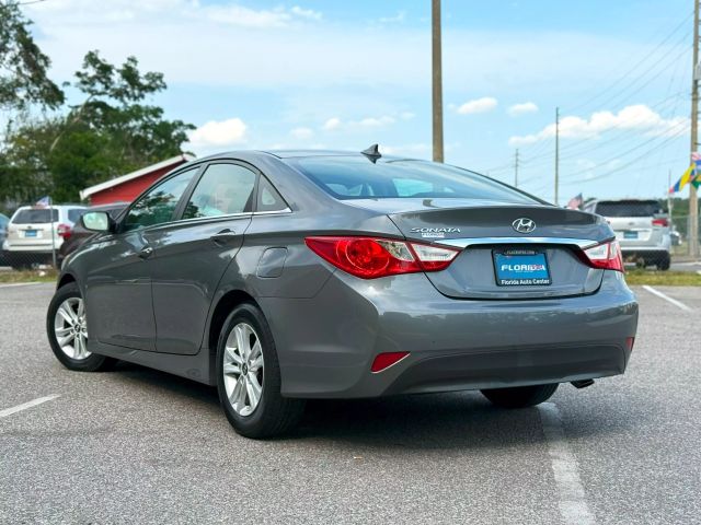 2014 Hyundai Sonata - Image 4