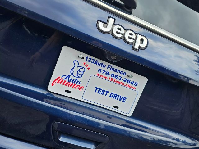 2018 Jeep Compass - Image 9