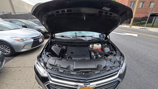 2021 CHEVROLET TRAVERSE SUV V6, 3.6 LITER LT SPORT UTILITY 4D