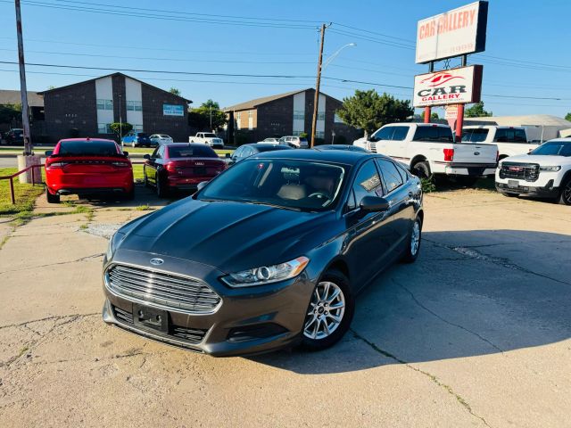 2016 Ford Fusion - Image 2