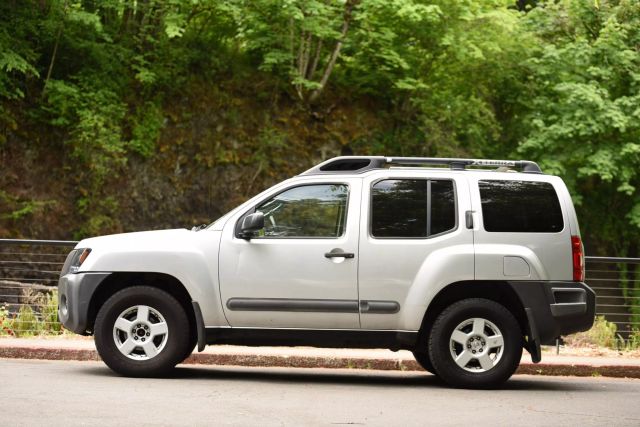 2005 Nissan Xterra - Image 2