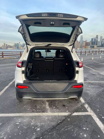 2017 Jeep Cherokee Limited Sport Utility 4d - Image 12