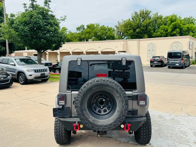 2015 Jeep Wrangler - Image 9
