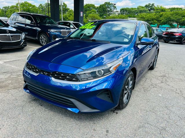 2022 Kia Forte - Image 15