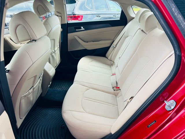 2017 Hyundai Sonata - Image 22