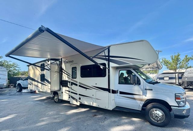 2019 Coachmen Freelander Premier - Image 17