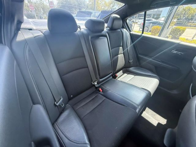 2016 Honda Accord - Image 16