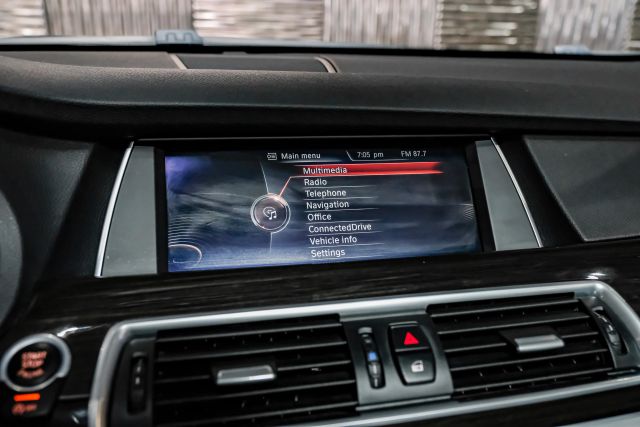 2017 Bmw 5 Series 535i Gran Turismo Xdrive Sedan 4d - Image 34