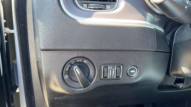 2020 Dodge Charger - Image 20