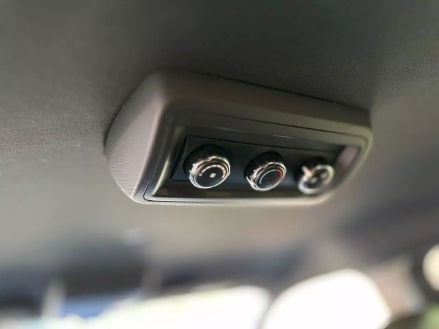 2017 Dodge Grand Caravan Passenger - Image 11
