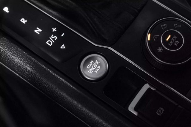 2020 Volkswagen Atlas Se 4motion W/tech Pkg Sport Utility 4d - Image 16