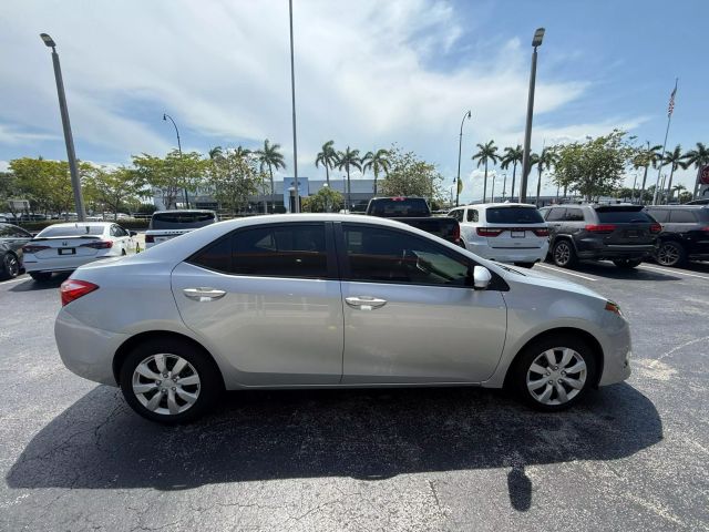 2018 Toyota Corolla - Image 8