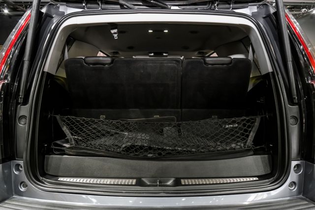 2018 Cadillac Escalade Luxury Sport Utility 4d - Image 38