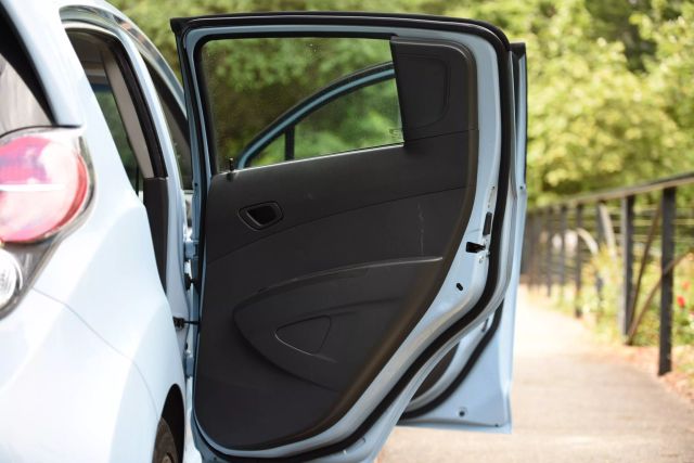 2016 Chevrolet Spark Ev - Image 17