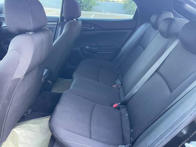 2018 Honda Civic - Image 10