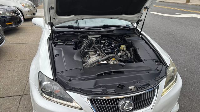 2013 LEXUS IS SEDAN V6, 2.5 LITER IS 250 SEDAN 4D