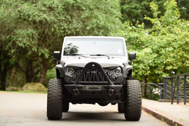 2016 Jeep Wrangler - Image 24