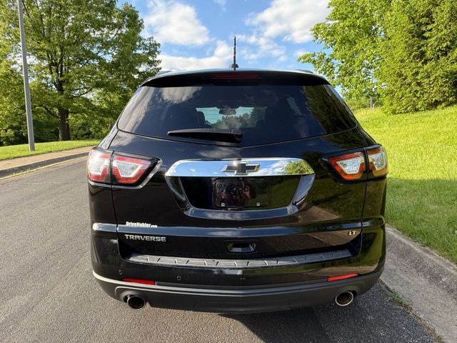 2017 Chevrolet Traverse Lt Sport Utility 4d - Image 4