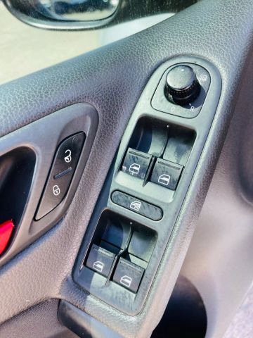 2012 Volkswagen Golf - Image 31