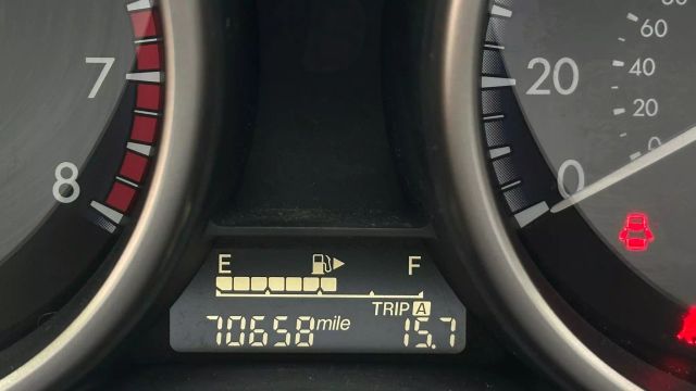 2012 Mazda Mazda3 - Image 4