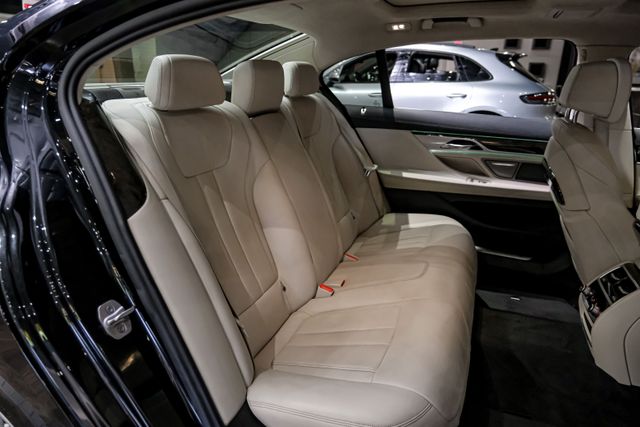 2018 Bmw 7 Series 750i Xdrive Sedan 4d - Image 32
