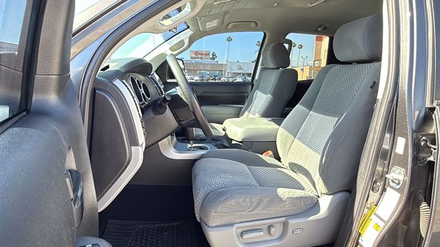 2013 Toyota Tundra Double Cab - Image 10