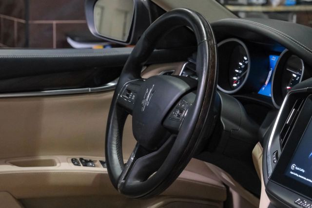 2018 Maserati Ghibli S Granlusso Sedan 4d - Image 17