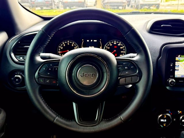 2016 Jeep Renegade - Image 13