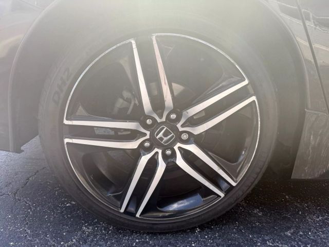 2016 Honda Accord - Image 23