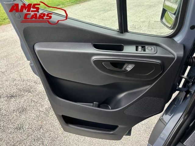 2019 Mercedes-benz Sprinter 2500 Cargo - Image 34