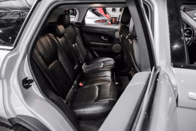 2018 Land Rover Range Rover Evoque Se Premium Sport Utility 4d - Image 31