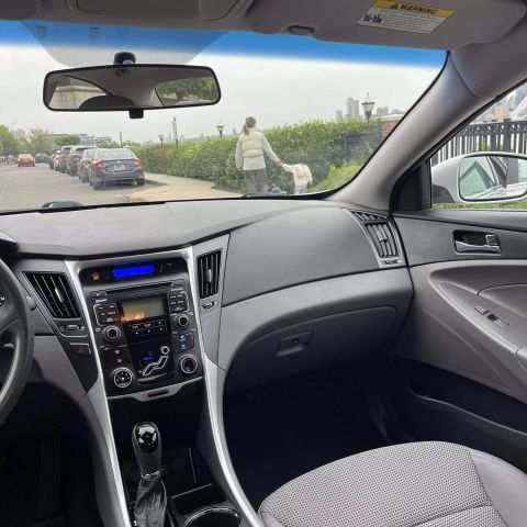 2011 Hyundai Sonata Gls Sedan 4d - Image 22