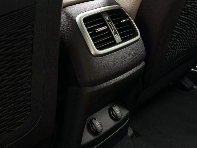 2016 Kia Sorento - Image 11