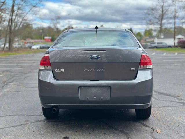 2011 Ford Focus Se Sedan 4d - Image 8