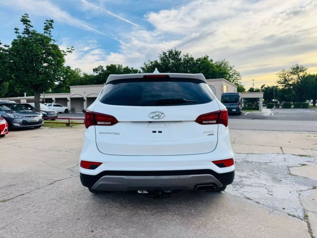 2017 Hyundai Santa Fe Sport - Image 10