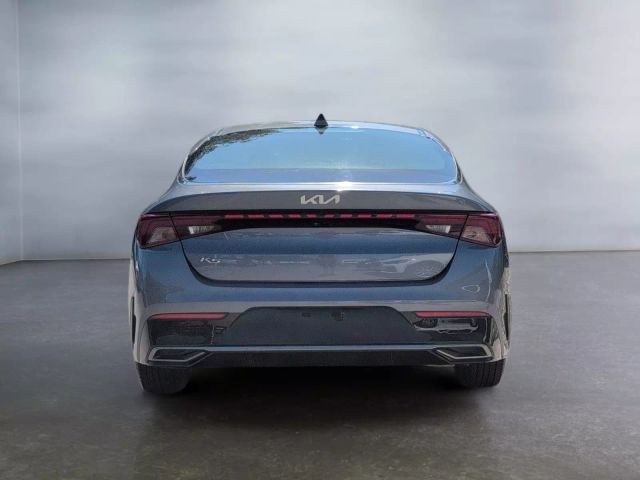 2022 Kia K5 - Image 4