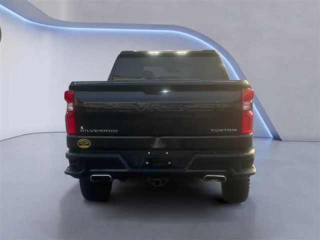 2020 Chevrolet Silverado 1500 Crew Cab - Image 4
