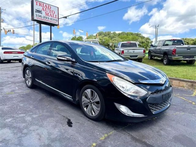2014 Hyundai Sonata - Image 3