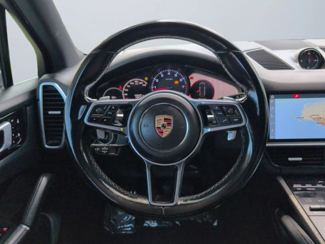 2020 Porsche Cayenne - Image 12