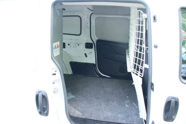2016 Ram Promaster City - Image 16