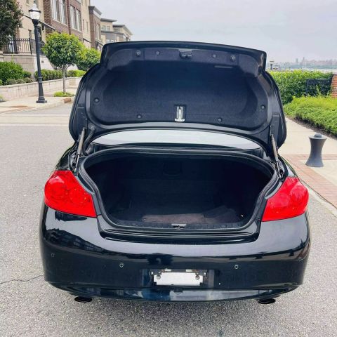2013 Infiniti G37x Sedan 4d - Image 13