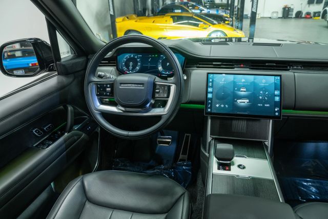 2025 Land Rover Range Rover P530 Autobiography Lwb 7 Sport Utility 4d - - Image 28