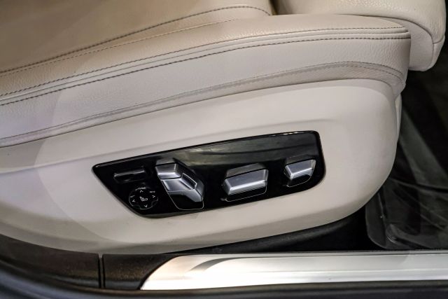 2018 Bmw 7 Series 750i Xdrive Sedan 4d - Image 31