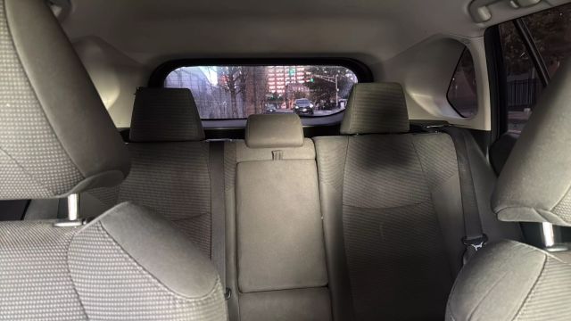 2019 TOYOTA RAV4 SUV 4-CYL, 2.5 LITER LE SPORT UTILITY 4D