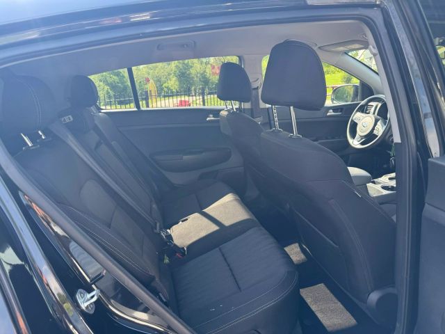 2017 Kia Sportage - Image 24