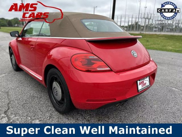 2013 Volkswagen Beetle - Image 13