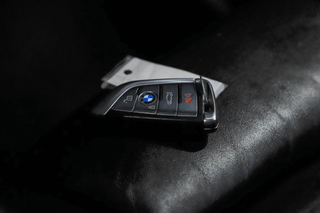 2017 Bmw 5 Series 530i Sedan 4d - Image 51