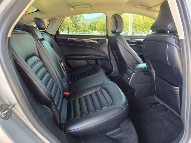 2019 Ford Fusion - Image 35