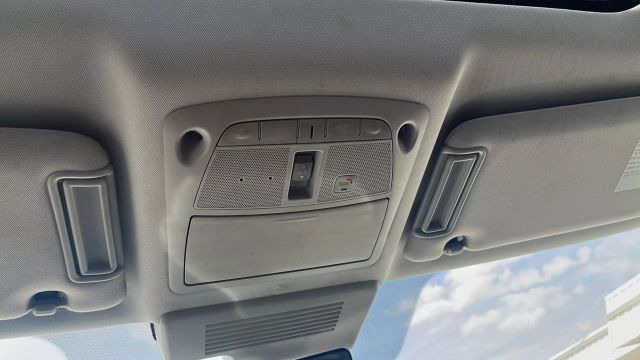 2019 Nissan Armada - Image 26